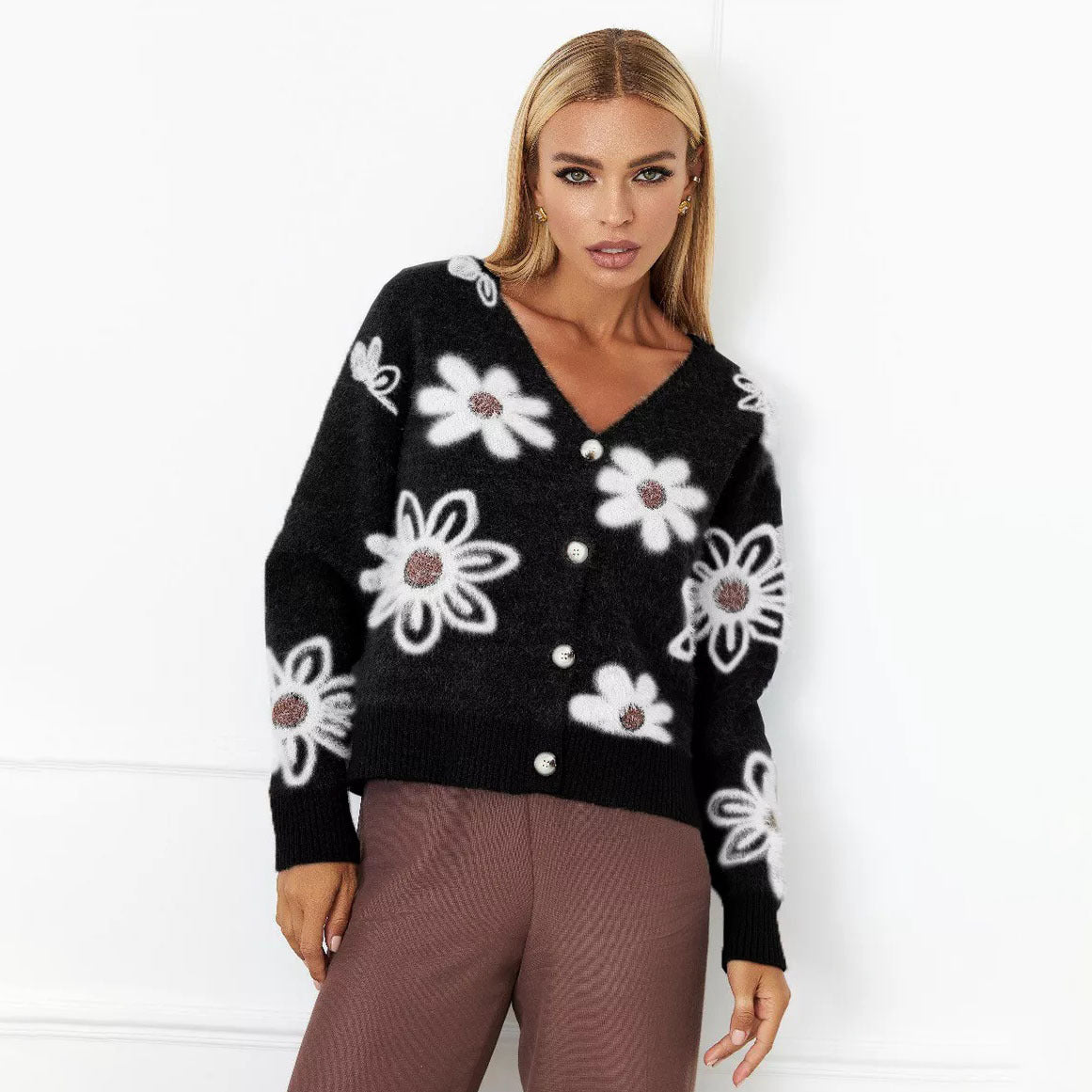 JAMIE | ELEGANT FLORAL CARDIGAN WITH TUMMY COVERAGE