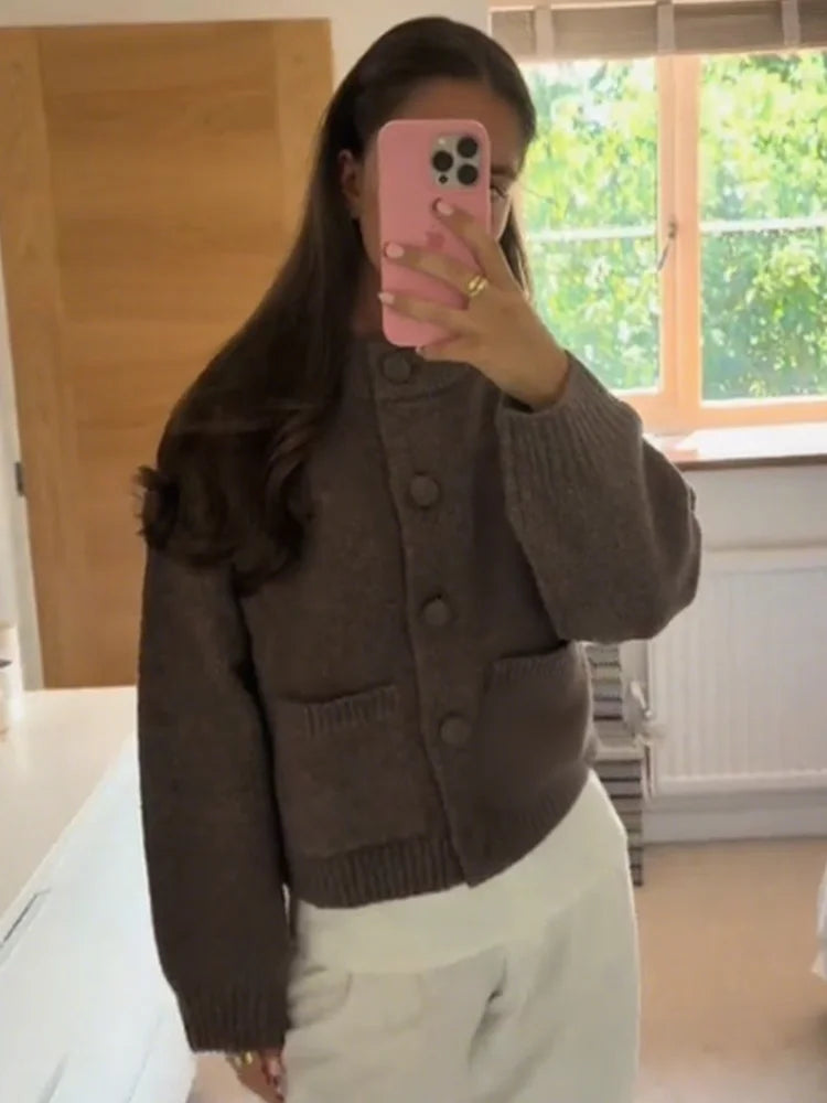 CASSIA | ELEGANT CROPPED KNIT CARDIGAN