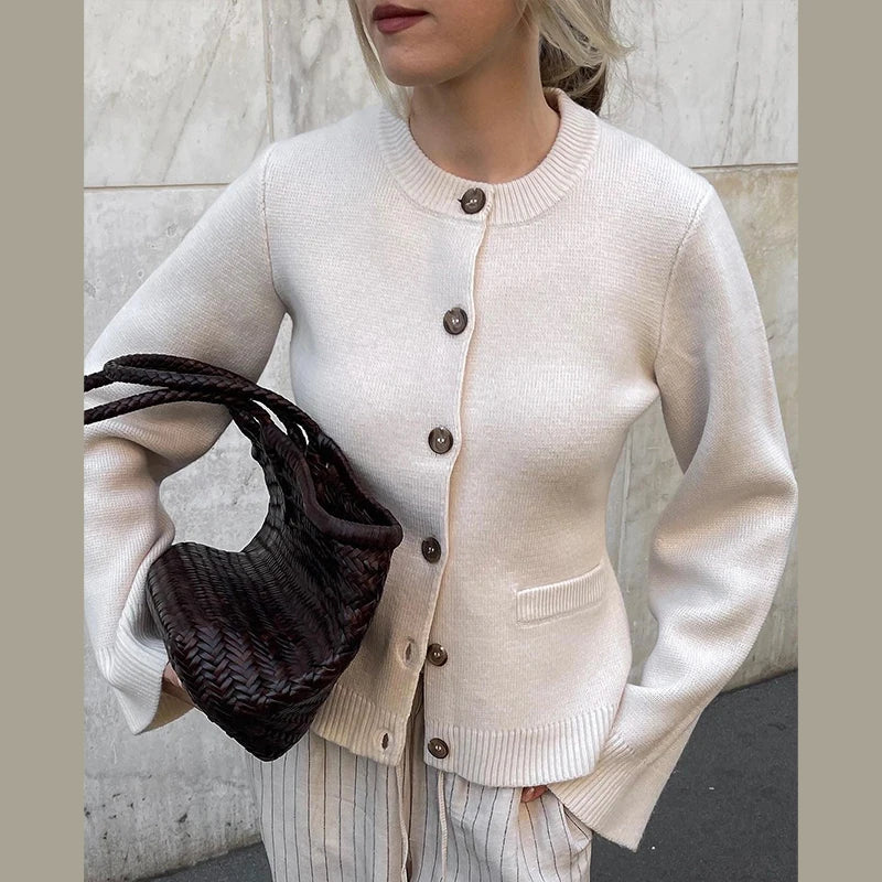 CASSIA | ELEGANT CROPPED KNIT CARDIGAN