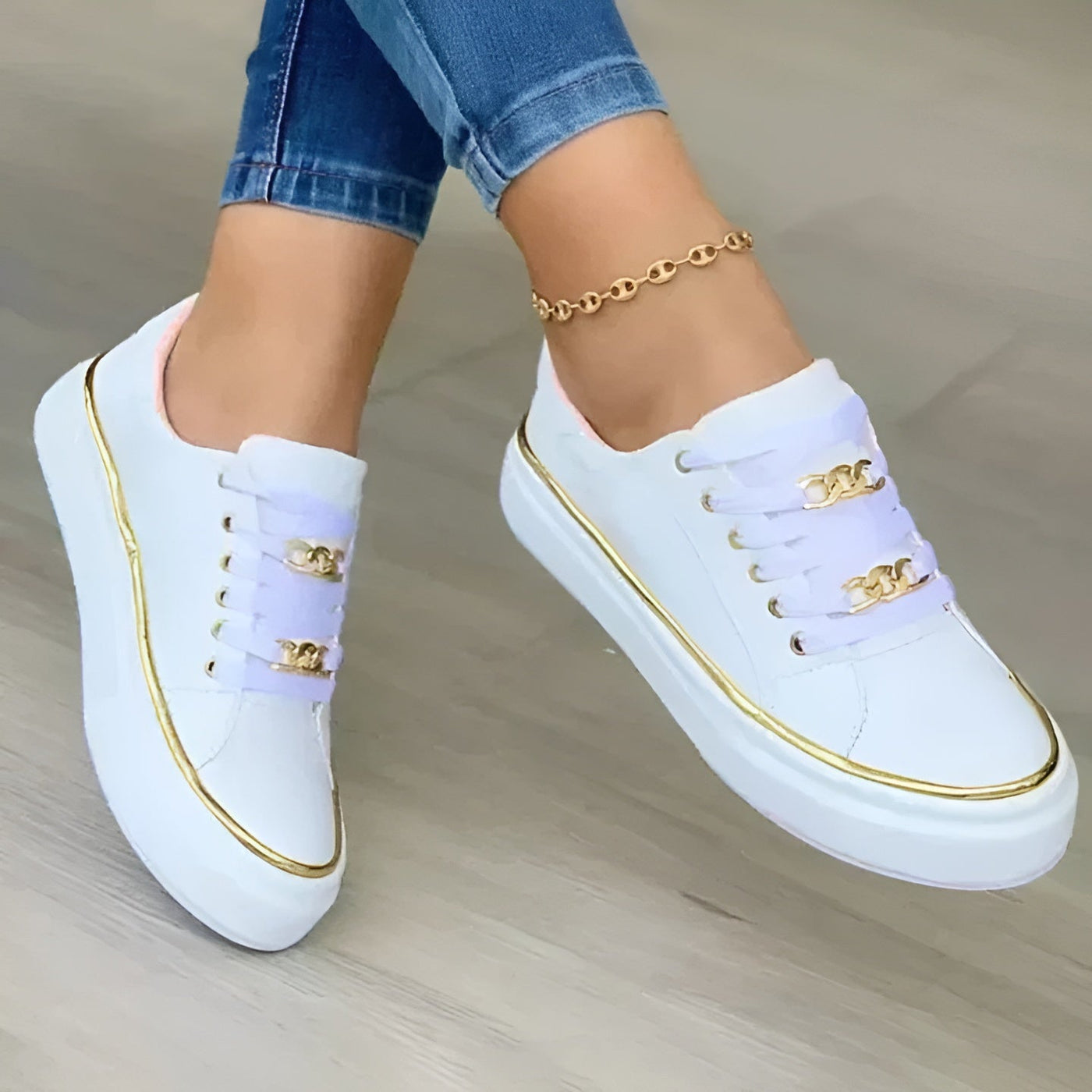 Aveline | Orthopedic Chain Accent Sneakers