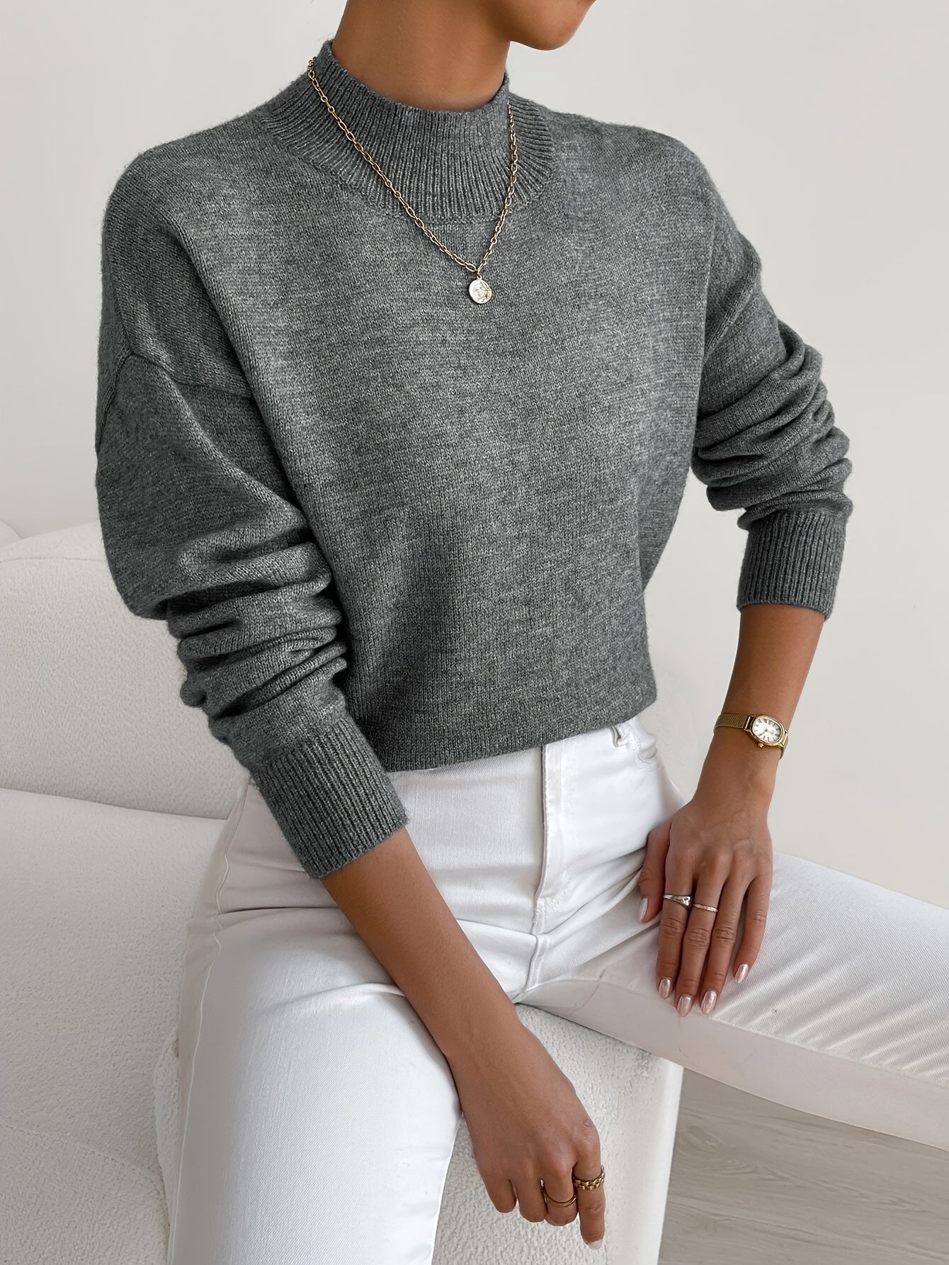 MARIA | LUXURIOUS ELEGANT TURTLENECK SWEATER